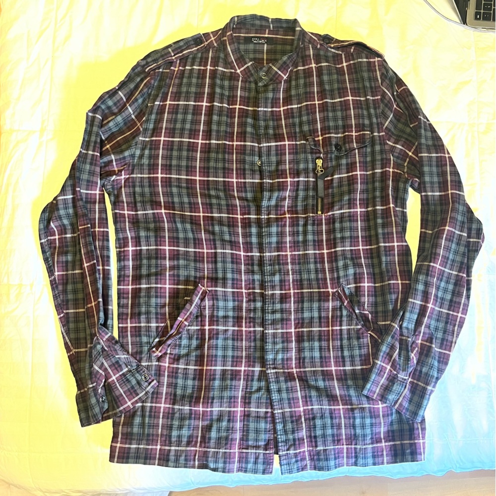 Zara plaid, long sleeve, long fit, 4-pocket large shirt.